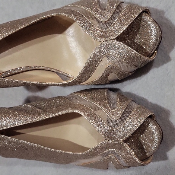 Lulu Townsend Elegant Glitter Slingback Heels - Picture 3 of 11